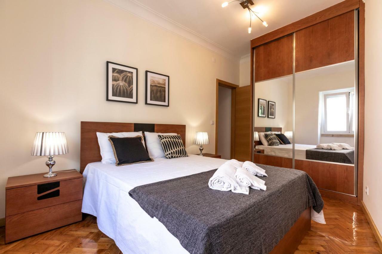 Like-Home-T3 Apt-Campolide, Near Amoreiras Mall Lisbona Esterno foto