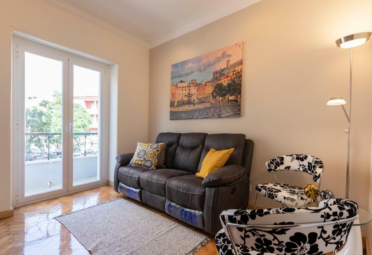 Like-Home-T3 Apt-Campolide, Near Amoreiras Mall Lisbona Esterno foto